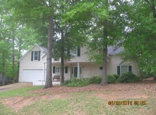 109 Oak Ridge Dr, Greenwood, SC 29649
