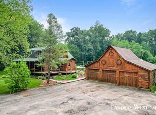 6388 Ten Mile Rd NE, Rockford, MI 49341