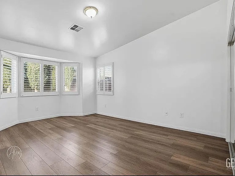11528 Indian Hawthorne St — Photo 18
