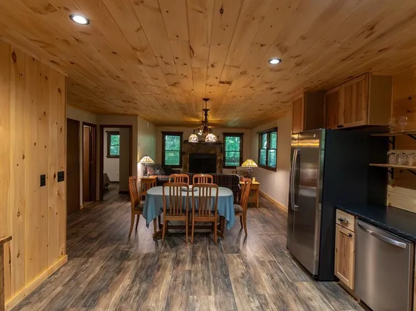 229 High Ridge Rd, Franklin, NC 28734