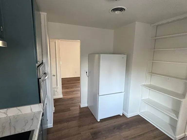 1612 N San Francisco St — Photo 7