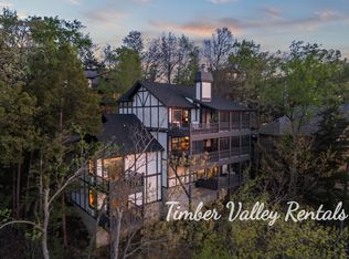 608 Moongate Dr, Osage Beach, MO 65065