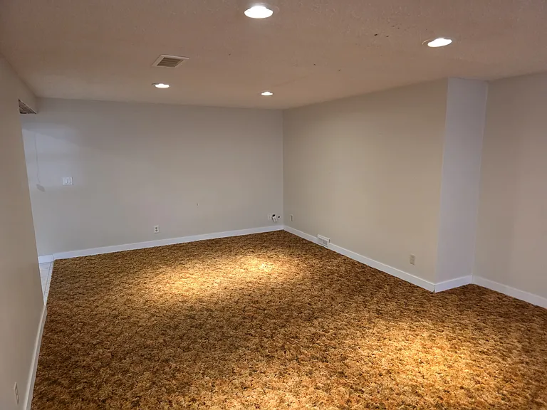 4931 Vienna Dr NW — Photo 20