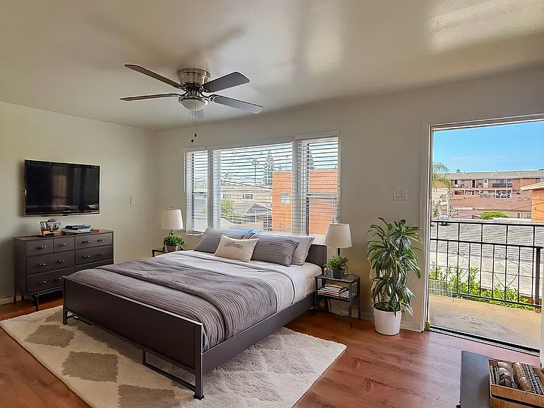 1122 Cherry Ave #D — Photo 14