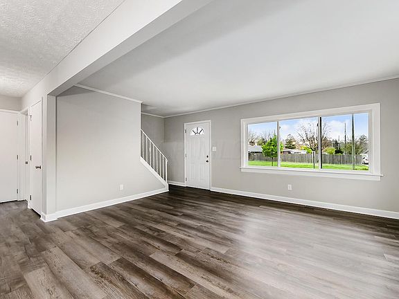 5th image of 910 Eastmoor Blvd