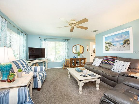 5th image of 205 Elliot Ave #90