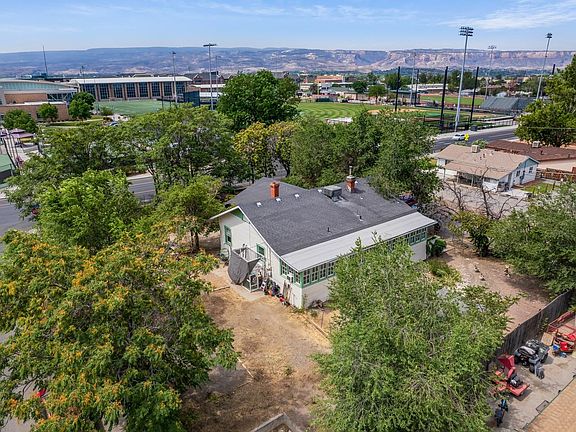 4th image of 1020 Orchard Ave