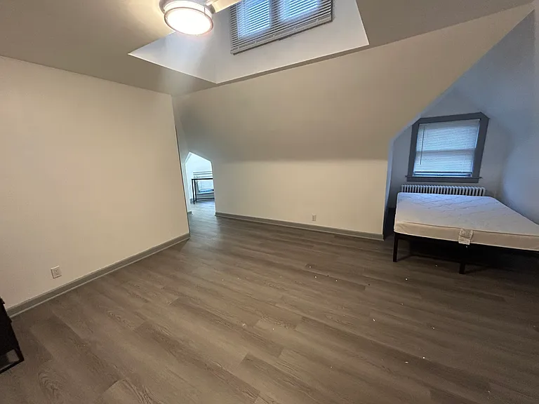 84 Main St #3 — Photo 4