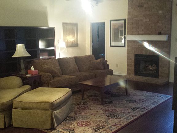 4th image of 3926 Vista Woods Dr