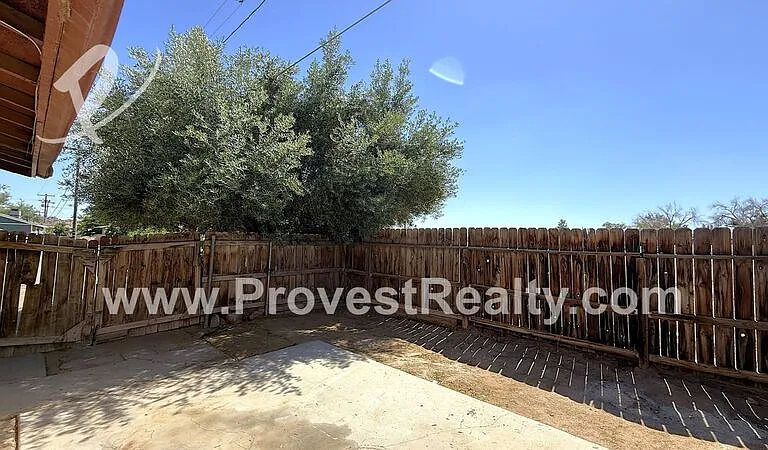 20130 Rimrock Rd #B — Photo 18