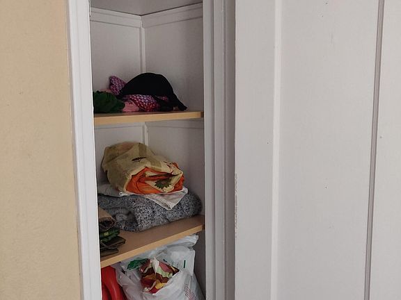 4th image of 110 Graham Ave APT 16