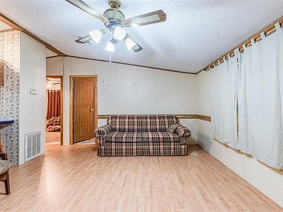 5th image of 512 Briar Meadows Dr