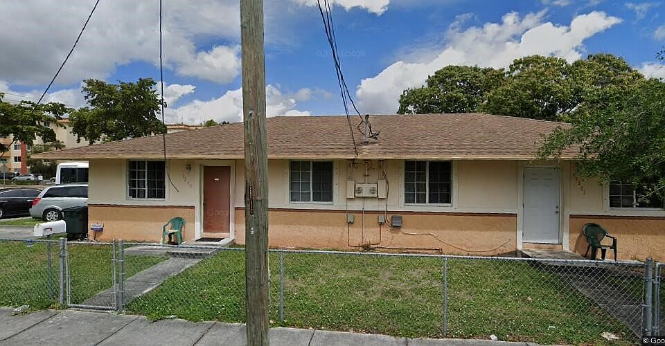 1st image of 1209 NE 136th Ter