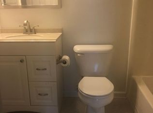 27 Lyford Ky #A, Hampton, VA 23666