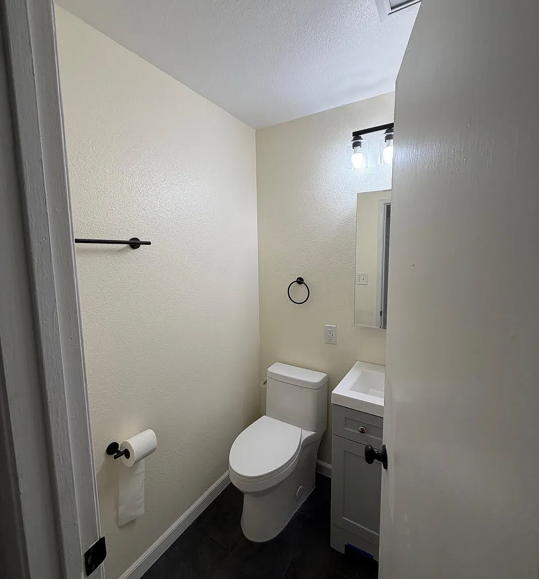 720 Merrywood Ln - 1 — Photo 4
