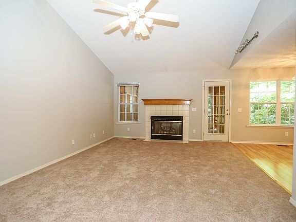 3rd image of 5 Cherhill Dr