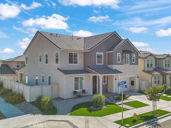 2nd image of 18100 Tableau Way