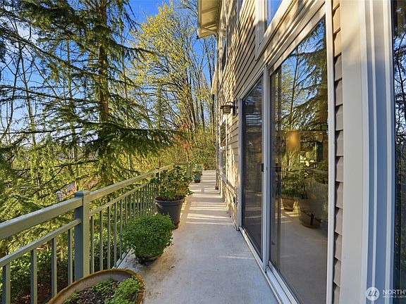 3rd image of 4525 47th Avenue S