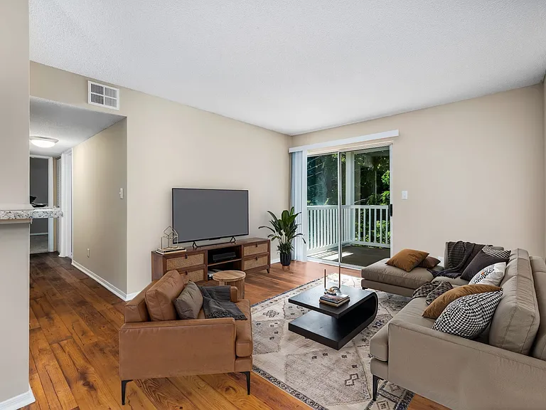 Lauren - 2 Bed / 1 Bath - 872 Sq.Ft.