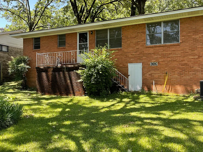 4506 Rosemont Dr — Photo 26