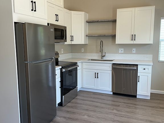 2nd image of 4542 3rd St