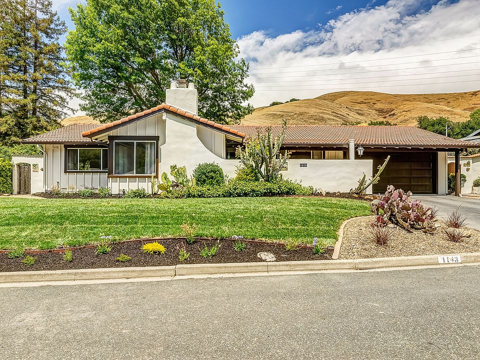 1st image of 1143 Sanders Dr