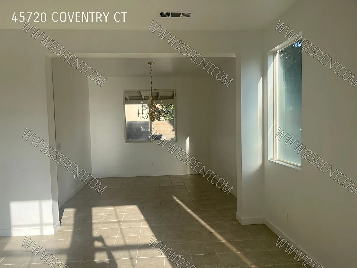 5bd/3bth 2 Story Single Family Home West Lancaster — Photo 3