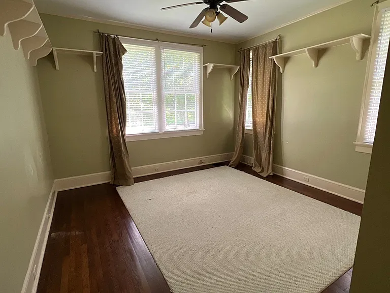702 Cloverdale Rd — Photo 13