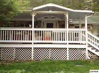 464 King Branch Rd, Sevierville, TN 37876