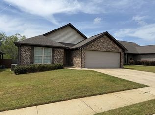 12716 Mill Creek Dr, Northport, AL 35473