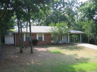 592 Deer Trl, Columbus, MS 39702