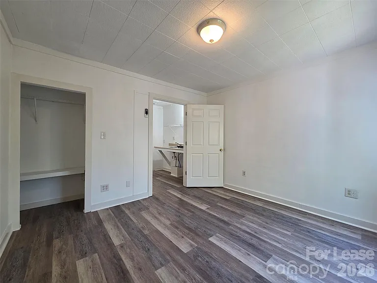 805 S Confederate Ave — Photo 3