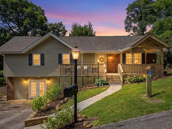 4557 N Ravenwood Dr, Chattanooga, TN 37415
