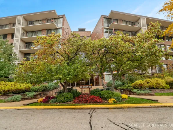 2 S Atrium Way APT 409, Elmhurst, IL 60126