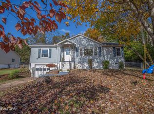 607 Victor Dr, Knoxville, TN 37912
