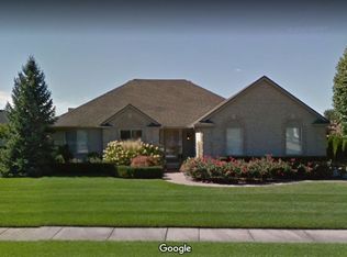 51959 Kachina Ln, Macomb, MI 48042