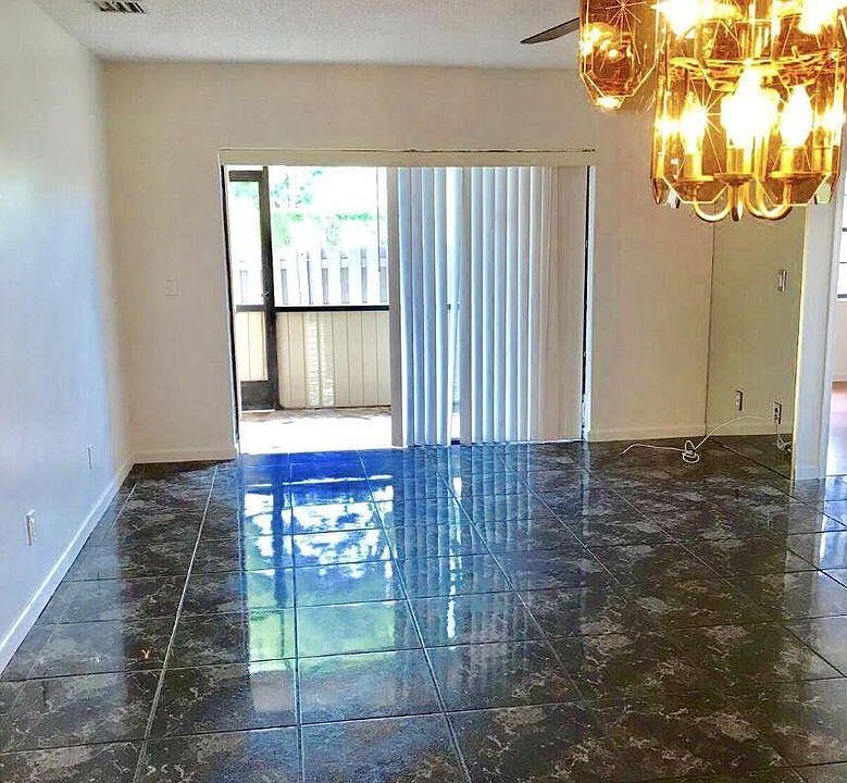 1st image of 3501 NE 94 Avenue #1a