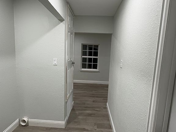 3rd image of 1106 NE 17th St