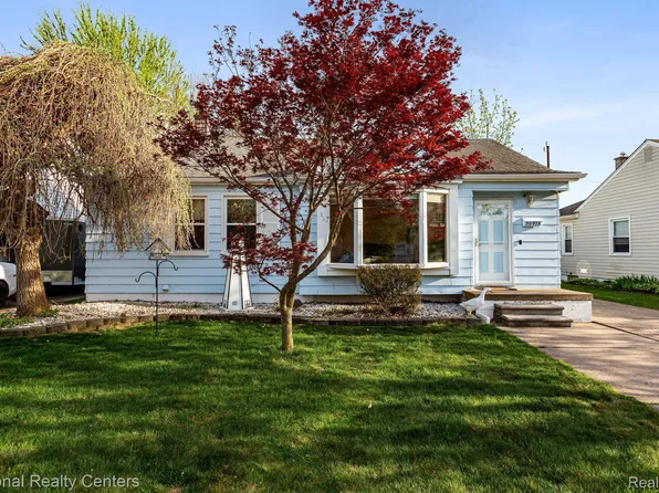 30915 Barton St, Garden City, MI 48135