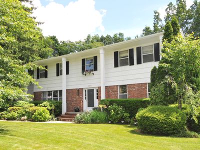 173 Country Club Rd, Pelham, NY, 10803