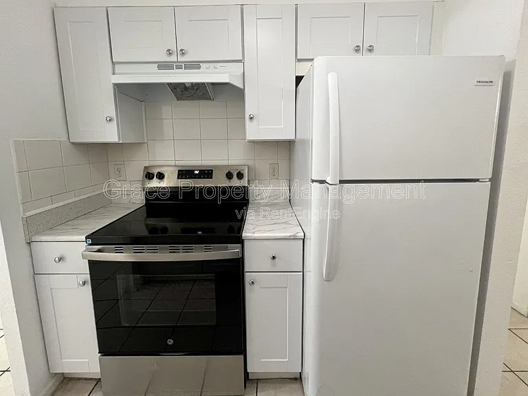 364 S Ironton St #226 — Photo 6