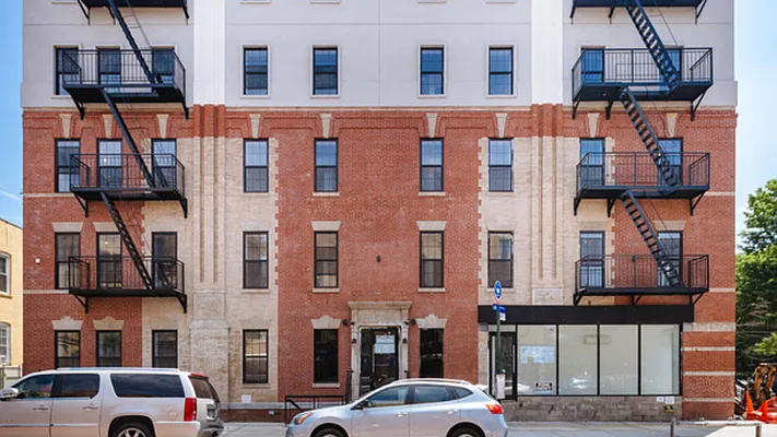 Rented by Nooklyn NYC LLC | media 21