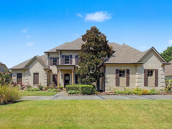 3929 Pointe Dr, Lakeland, TN 38002