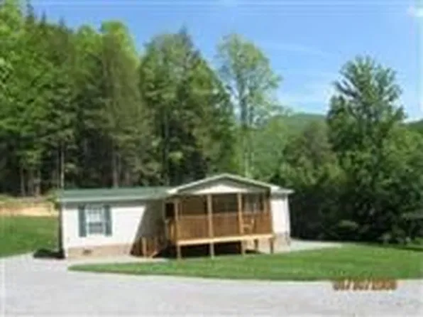 214 Bobs Hollow Rd, Elizabethton, TN 37643