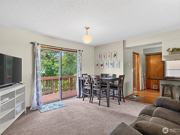 3rd image of 185 Inglewood Drive