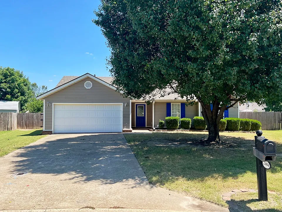 2404 Whitecliff Cv
