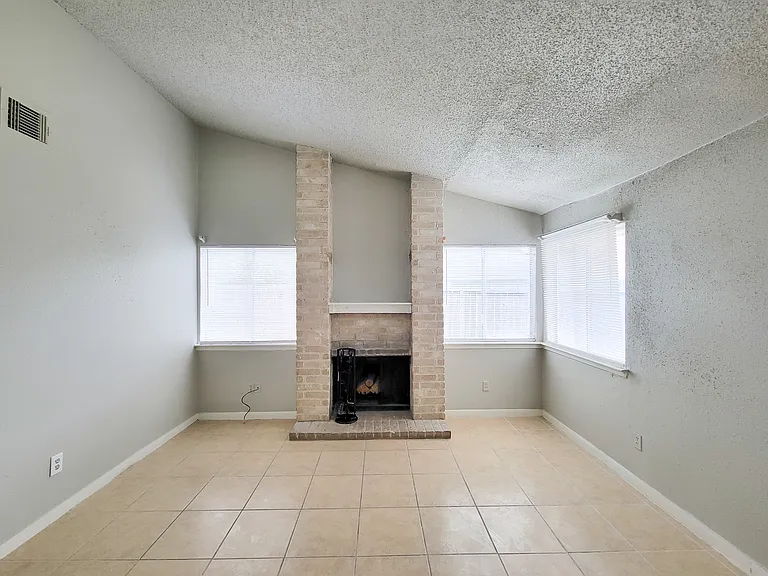 17706 Glenhagen Ct — Photo 7