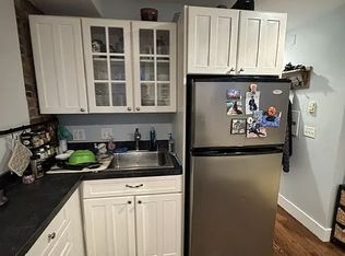 32 Grove St APT 9, Boston, MA 02114