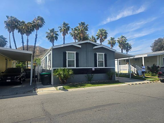 3rd image of 2851 S La Cadena Dr Space 125