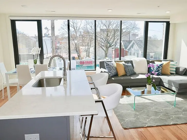 843 Upshur St NW #301 — Photo 2